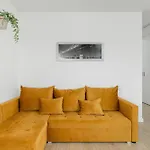 Klimatyzowany Apartament Dla 4 Osob W Krakowie By Rent Like Home