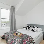 Klimatyzowany Apartament Dla 4 Osob W Krakowie By Rent Like Home